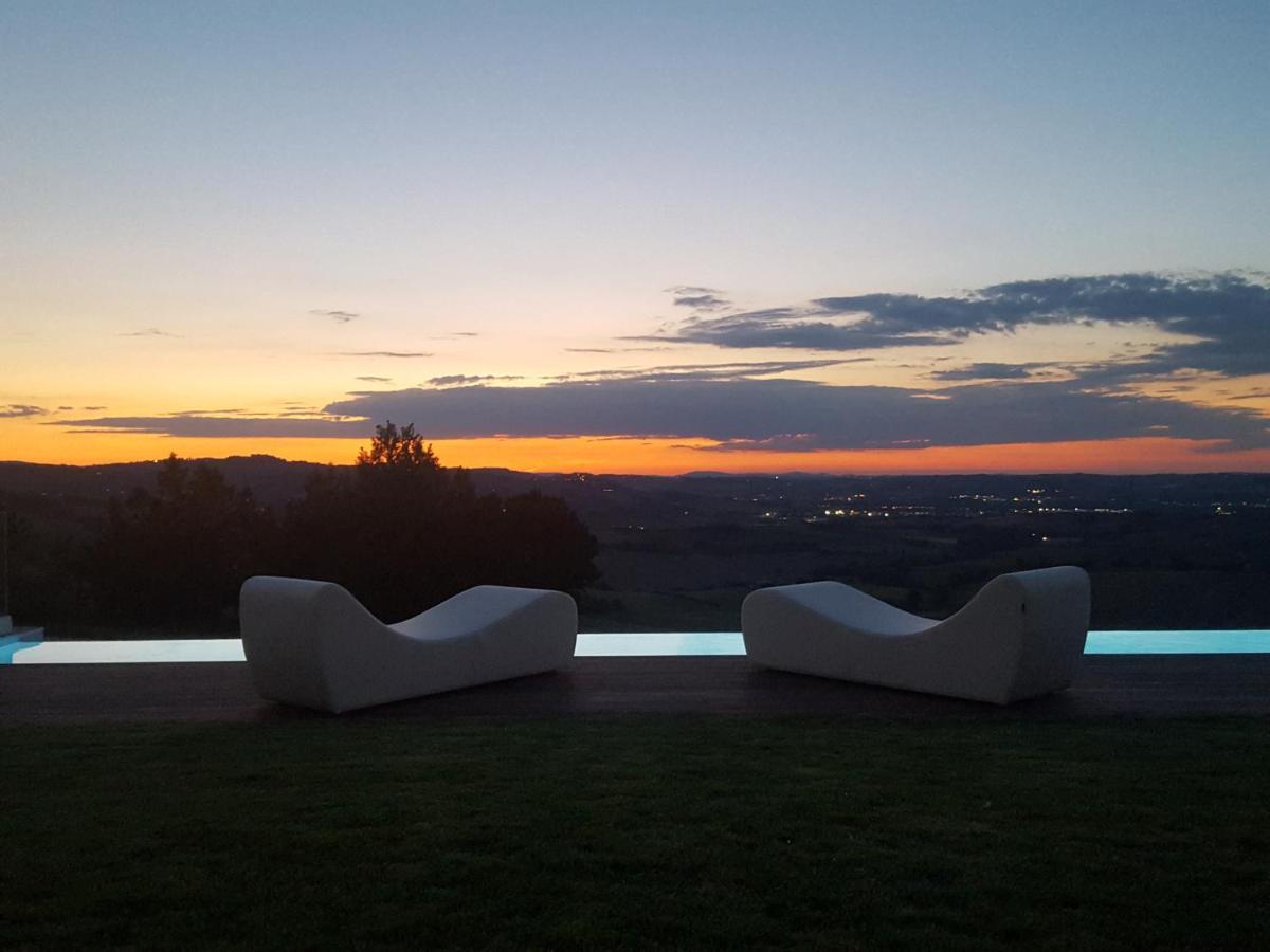 Sunset Suite Spa Staffolo Bagian luar foto