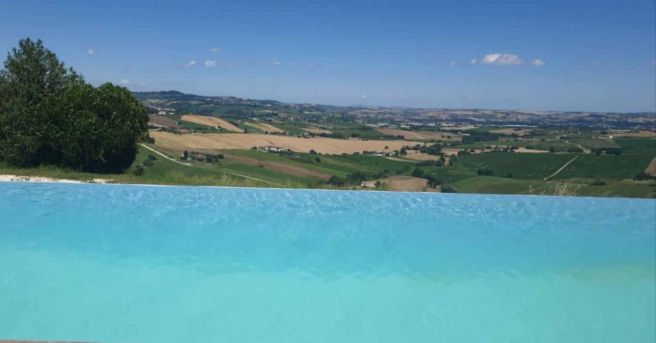 Sunset Suite Spa Staffolo Bagian luar foto