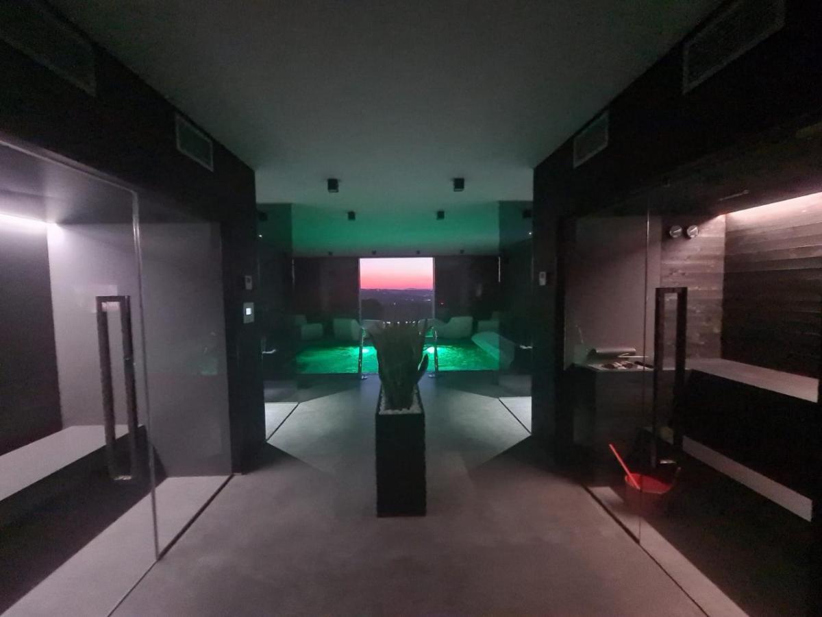 Sunset Suite Spa Staffolo Bagian luar foto