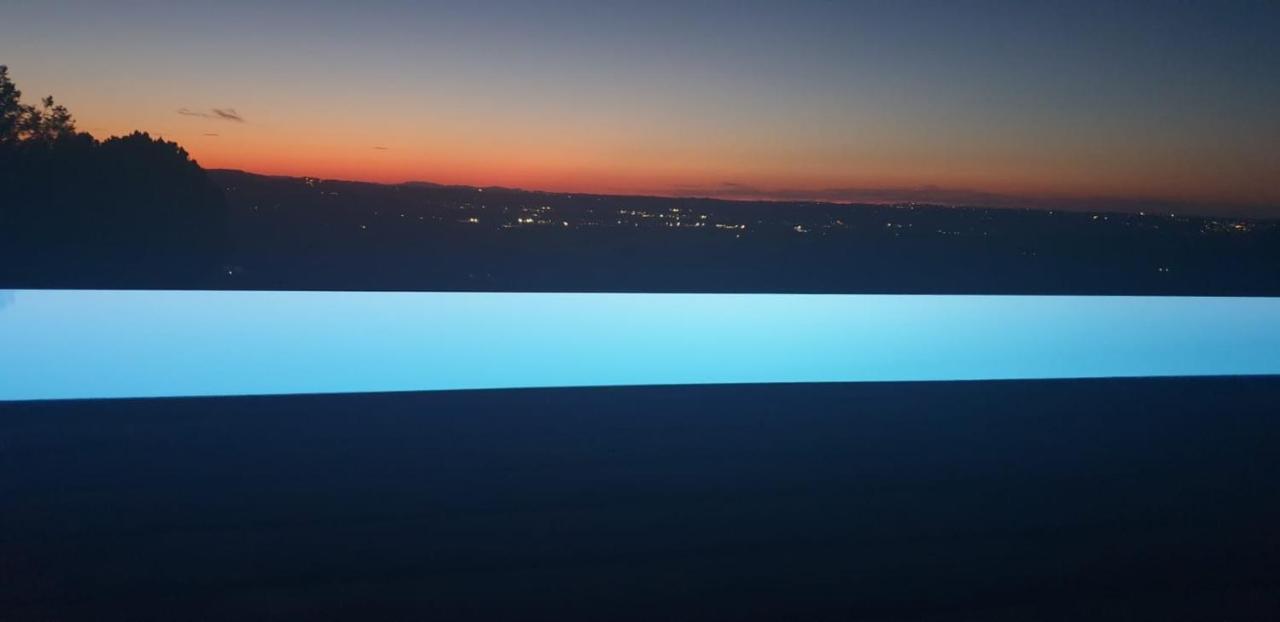Sunset Suite Spa Staffolo Bagian luar foto