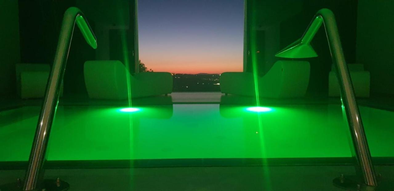 Sunset Suite Spa Staffolo Bagian luar foto