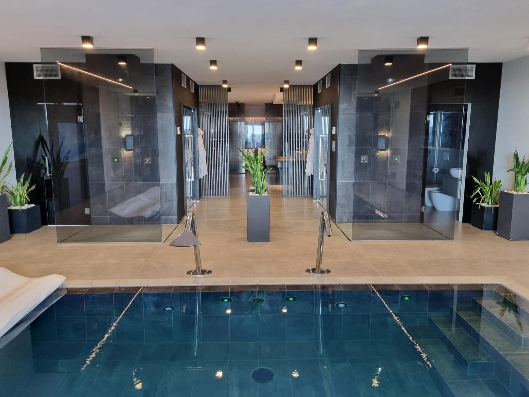 Sunset Suite Spa Staffolo Bagian luar foto